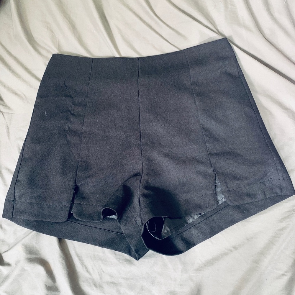 High Waisted Black Pleated Shorts